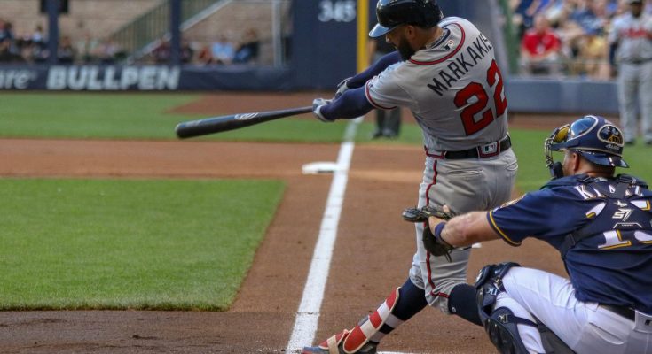 Chacin And Perez Lead The Brewers Over Braves